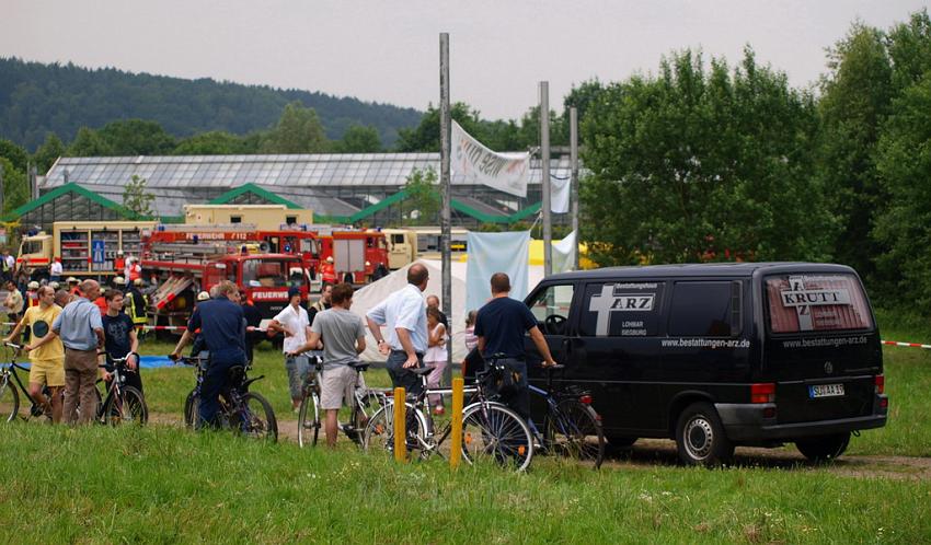 Schwerer Unfall mit Reisebus Lohmar Donrather Dreieck P305.JPG